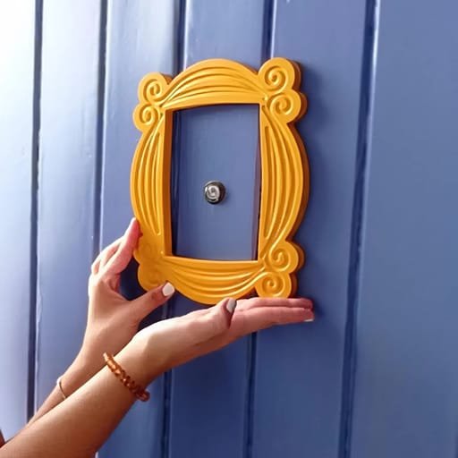 Friends Peephole Frame